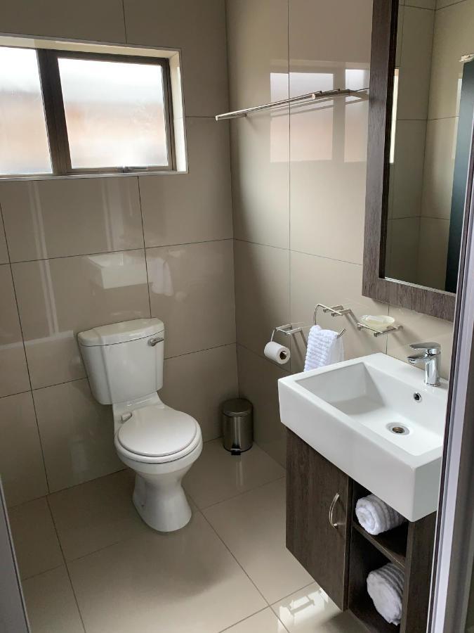 Airport Lodge Newcastle Bagian luar foto