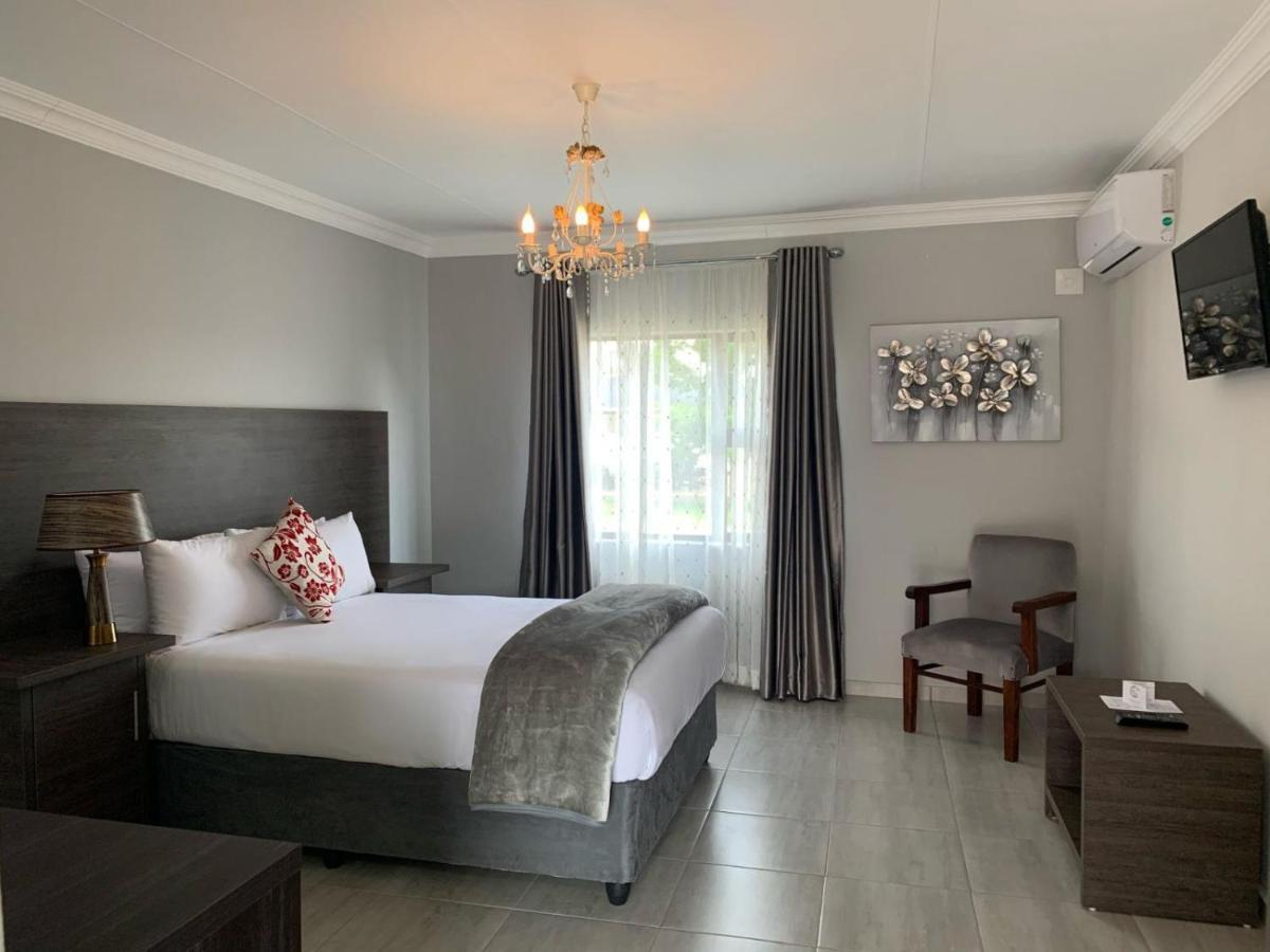 Airport Lodge Newcastle Bagian luar foto