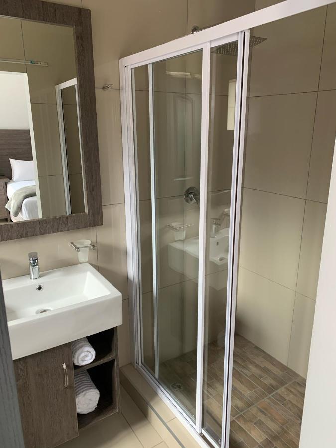 Airport Lodge Newcastle Bagian luar foto